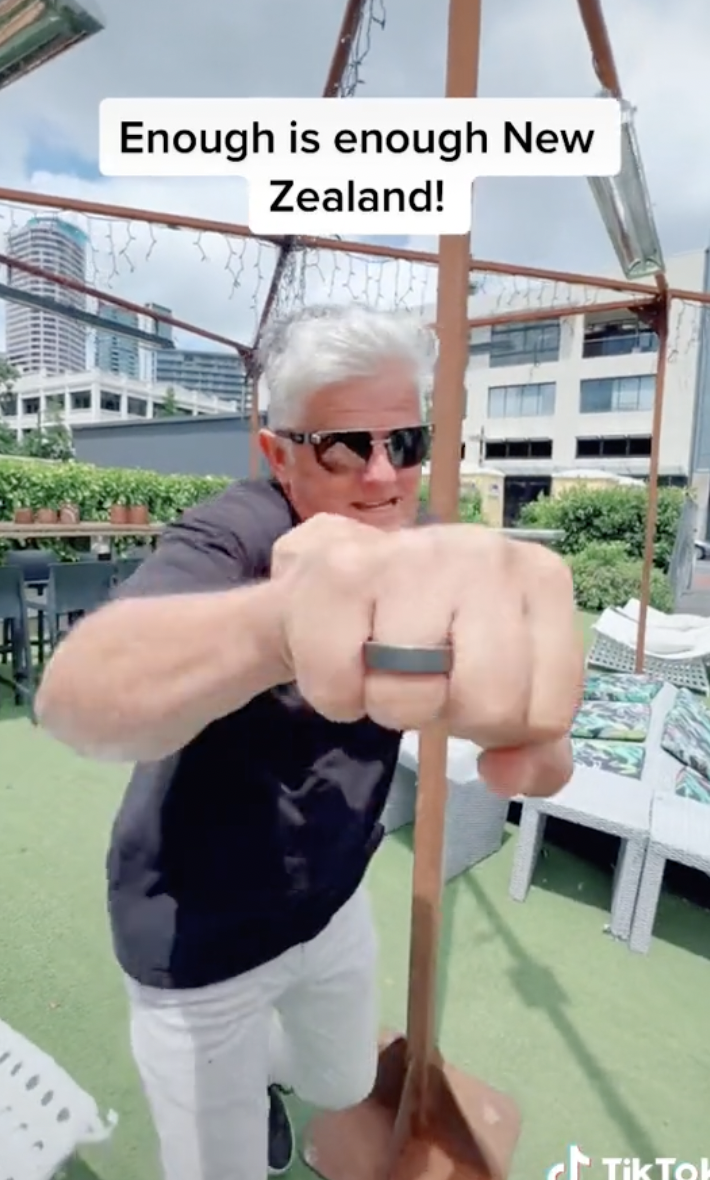 Nothing but warm summer harmony here in Aotearoa